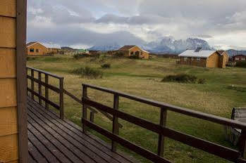 Hosteria Lago Tyndall Torres del Paine National Park Buitenkant foto